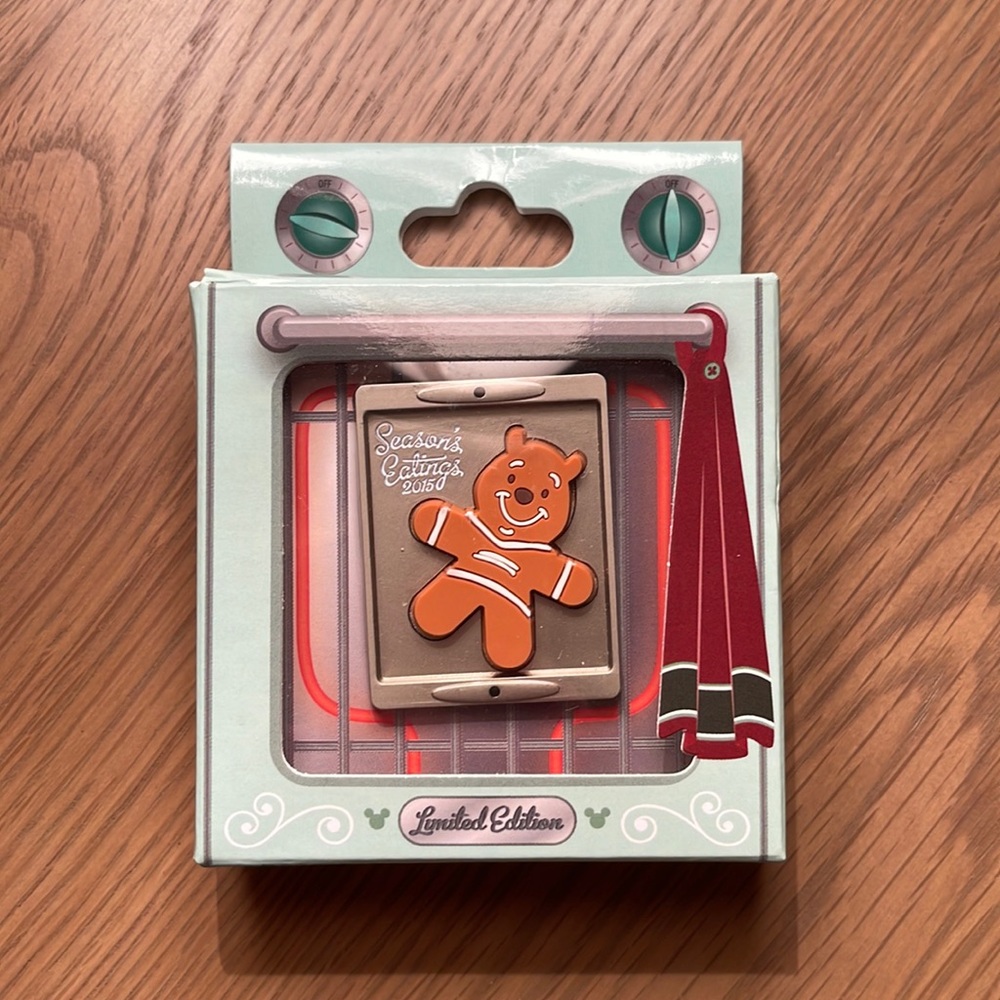 •Limited Edition• Pooh Bear Disney Pin